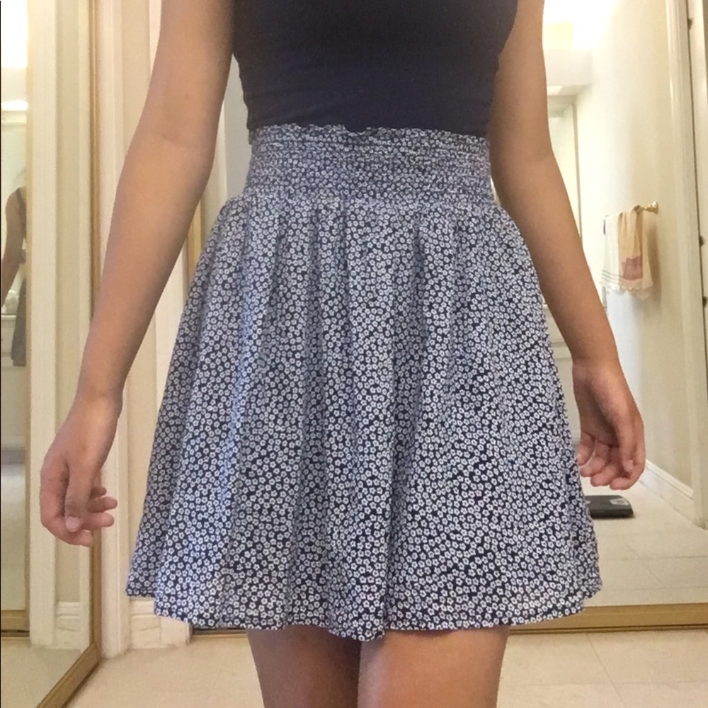 Navy floral flowy skirt